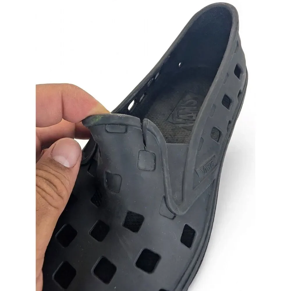 Vans Trek Slip-On TRK Mens 6 Black Rubber Perforated Water Shoe Used Flaw